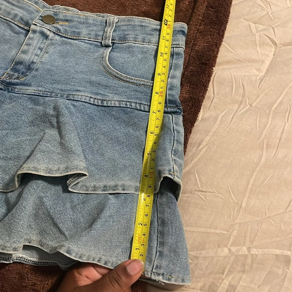 Juniors Denim Skort Size Large Blue Short Tiered Mini Ruffled Bottom - Picture 7 of 8